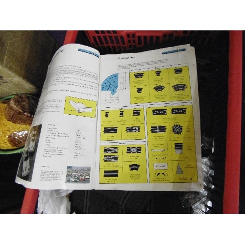 183 - QUANTITY OF SCALEXTRIC TRACK ETC.