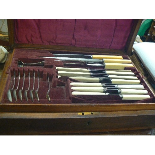 298 - E.MASON VINTAGE CANTEEN OF CUTLERY IN WOODEN CASE.