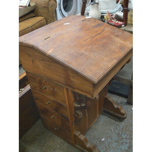 337 - VINTAGE DAVENPORT DESK ON CASTORS.