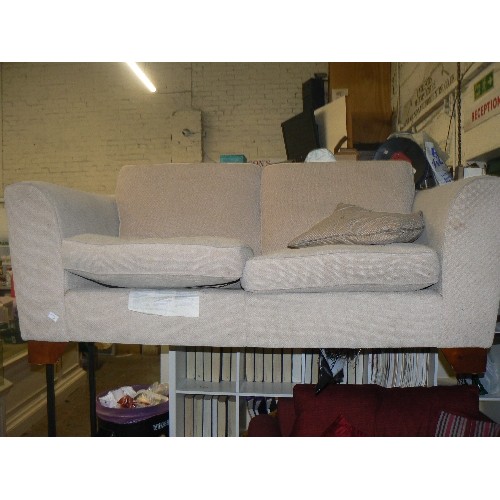 495 - MARKS & SPENCER 3-SEATER SOFA. CREAM BASKETWEAVE TEXTURED FABRIC.