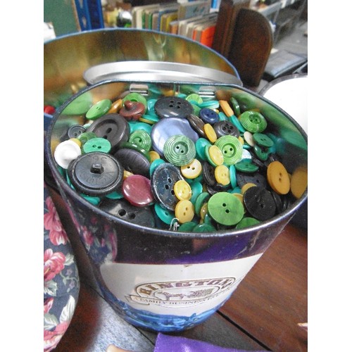 572 - 2 TINS OF MIXED BUTTONS AND SMALL FABRIC COVERED SEWING BOX