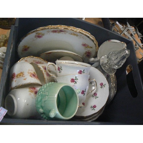 226 - 2 BOXES OF MIXED ANTIQUE AND VINTAGE CHINA AND GLASS, INC COLCLOUGH, PARAGON CHINA, CRINOLIN LADY, A... 