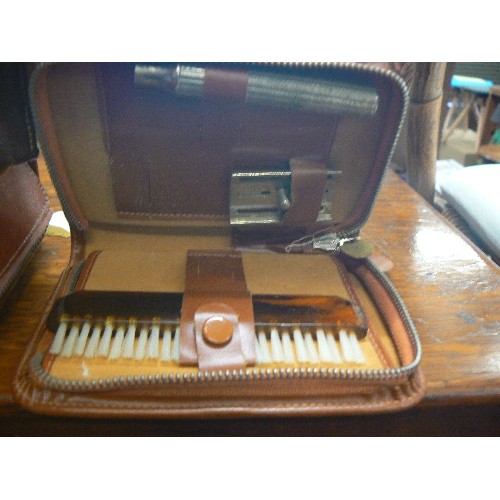 363 - 3 X VINTAGE GROOMING KITS/BRUSHES. IN LEATHER CASES.