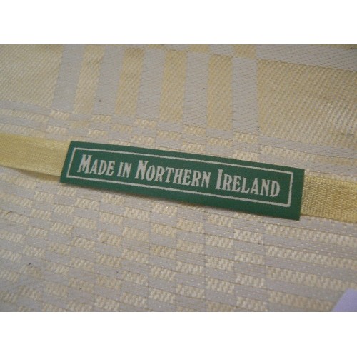 477 - VINTAGE TABLECLOTH AND NAPKIN SET. MADE IN NORTHERN IRELAND. CREAM/GOLD. UNUSED & IN LOVELY GIFT BOX... 