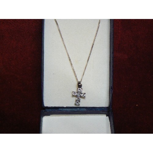 31 - SILVER 925 CHAIN WITH CROSS PENDANT WITH WHITE STONES