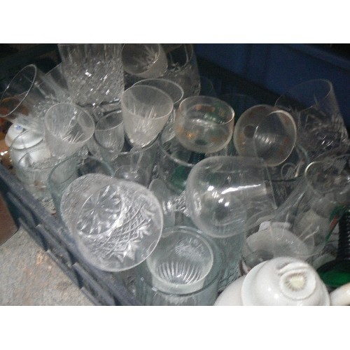 574 - 4 BOXES OF MIXED GLASSES