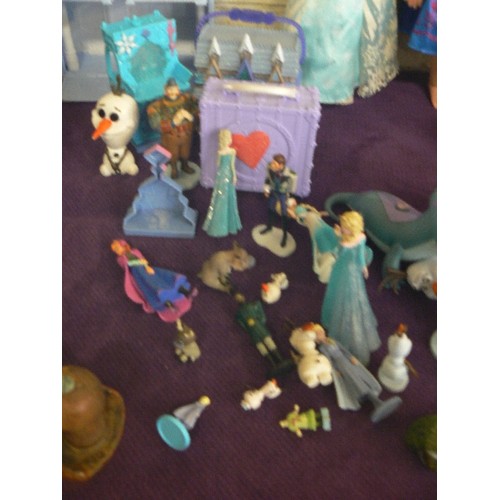 147 - DISNEY'S FROZEN COLLECTION, INC LARGE ELSA AND ANNA DOLLS, SMALL OLAF, SVEN ETC. PALACES.