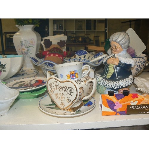 201 - LARGE MIXED CERAMIC COLLECTION. INC DECORATIVE ORNAMENTS, CROCKERY, VASES, SERVING DISHES ETC ETC.