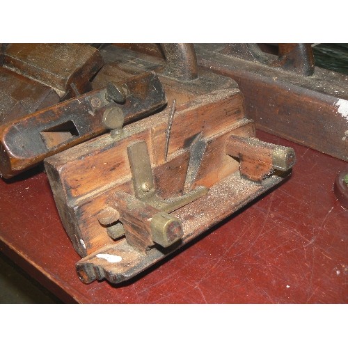 219 - VINTAGE PLOUGH PLANE, MOULDING PLANES, AND BOX PLANES.