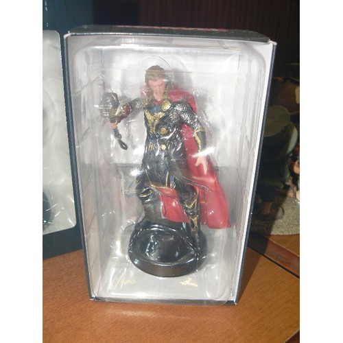 222 - MARVEL MOVIE COLLECTION, 5 X HAND-PAINTED FIGURES, APPEAR NEW/BOXED. ALSO MAGAZINES SHOWING THE COLL... 