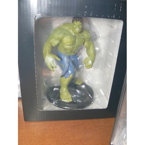 222 - MARVEL MOVIE COLLECTION, 5 X HAND-PAINTED FIGURES, APPEAR NEW/BOXED. ALSO MAGAZINES SHOWING THE COLL... 