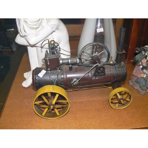 234 - SCRATCH-BUILT TRACTION-STEAM ENGINE