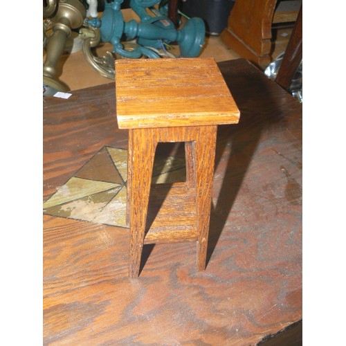 248 - HAND-MADE 1930'S SCALE MODEL FURNITURE. SOLID OAK & WELL MADE. INC SOFA, PLANT STAND SIDEBOARD ETC. ... 