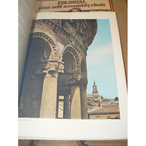 313 - LARGE ITALIAN COFFEE TABLE BOOK 1966 'IL DUOMO DI PARMA' BY ROBERTO TASSI.