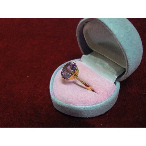 23 - 15CT GOLD AMETHYST RING SIZE V 4.05G