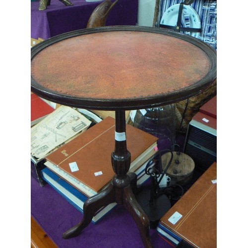 89A - VINTAGE MAHOGANY WINE TABLE WITH RED LEATHER TOP