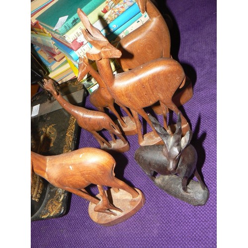 175 - RETRO TREEN. 7 X WOODEN STAGS.