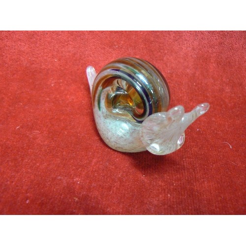 36 - A LANGHAM CRYSTAL GLASS MULTI COLOURED SNAIL AND A LOVELY CURLEW WATER BIRD