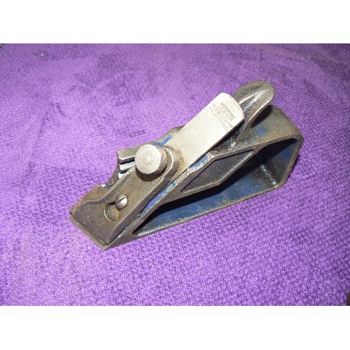 96 - EXTREMELY OLD COMBINATION PLANE 'RECORD 405' A RECORD DIAGONAL BLOCK PLANE, A REBATE BLOCK PLANE 'ST... 