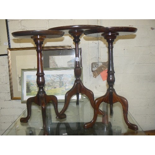 147 - SET OF 3 SMALL WINE TABLES ON PEDESTAL LEGS. EMBOSSED LEATHER TOPS [1 IS SLIGHTLY LARGER]