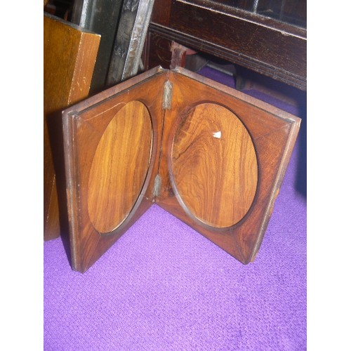 146 - 5 OLD WOODEN PHOTO FRAMES. MIXED STYLES AND AGE.