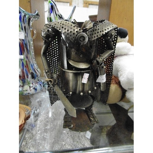 305 - NOVELTY NUTS & BOLTS BOTTLE HOLDER. KNIGHT IN SHINING ARMOUR.