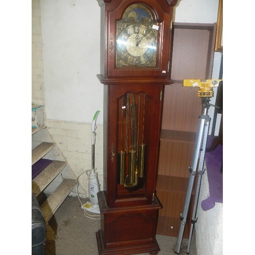 131 - BEAUTIFUL REPRODUCTION GRANDFATHER CLOCK WITH 4/4 WESTMINSTER CHIME. MSK 012. APPEARS VERY GOOD COND... 