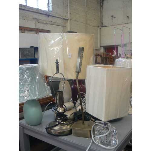 319 - QUANTITY OF 12 X TABLE LAMPS WITH SHADES. MOST APPEAR NEW CONDITION WITH CELLOPHANE. MIXED BASES AND... 