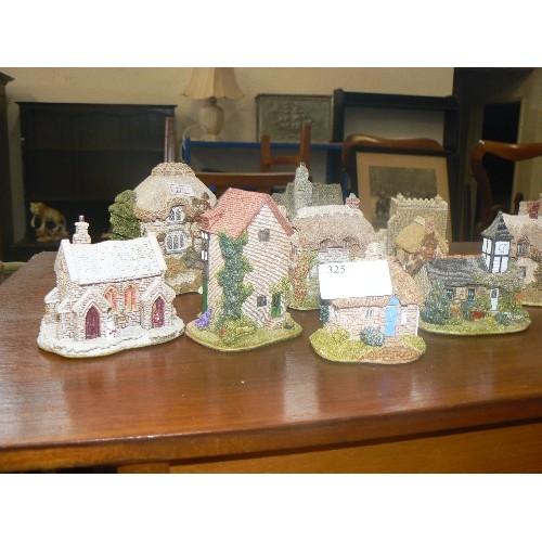 325 - LILLIPUT LANE. LARGE COLLECTION.