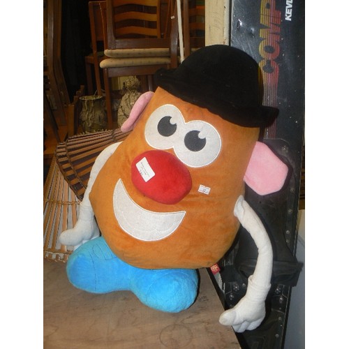 340 - LARGE MR POTATO HEAD SOFT TOY. BY PLAY BY PLAY