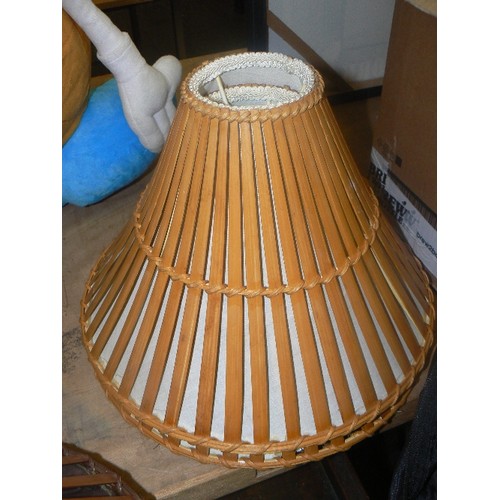 345 - 4 X CANE LAMP SHADES, 2 ARE PALE BEECH, 2 ARE DARKER.