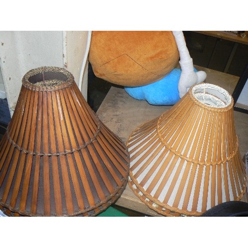 345 - 4 X CANE LAMP SHADES, 2 ARE PALE BEECH, 2 ARE DARKER.