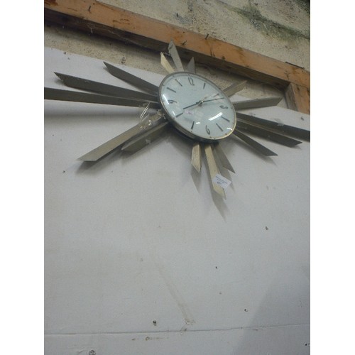 497 - RETRO METAMEC SUNBURST CLOCK