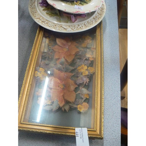 444 - RESIN HANGING PLATES OF FLOWERS AND A FRAMED FLOWER DISPLAY PIECE