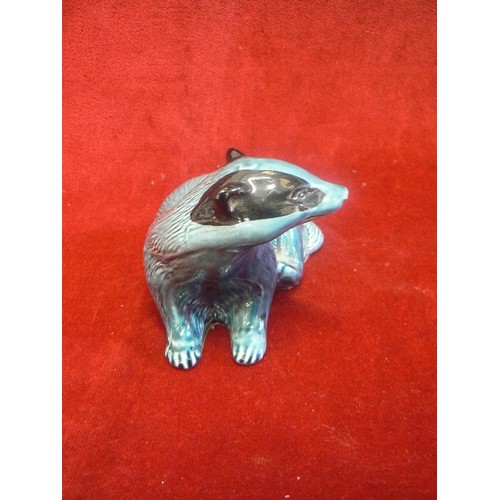 6 - A VINTAGE POOL POTTERY BADGER