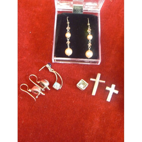 13 - A BOX WITH SILVER ITEMS PAIR OF EARRINGS COUPLE OF CROSSES OTHER PIECES PLUS BOXED EARRINGS