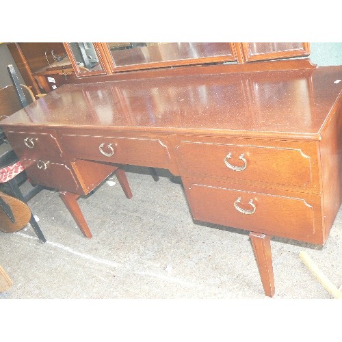 456 - G PLAN RED LABEL 5 DRAWER DRESSING TABLE