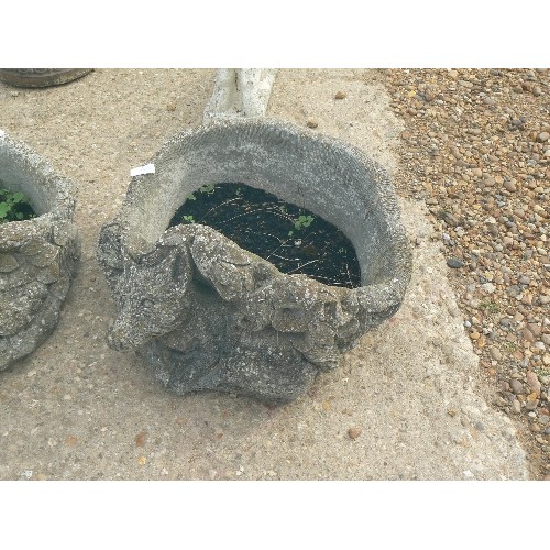 575 - CONCRETE GARDEN PLANTER WITH FOX