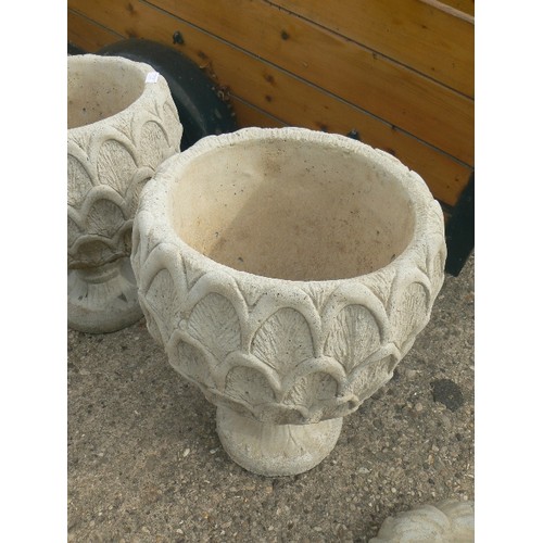 552 - PAIR OF DEEP PINEAPPLE PATTERN PLANTERS