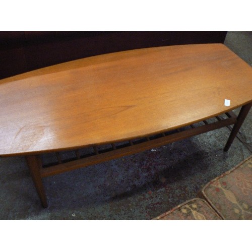 293A - RETRO MID CENTURY TEAK COFFEE TABLE