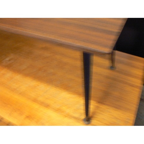 468 - MID CENTURY TEAK COFFEE TABLE ON TAPERED LEGS