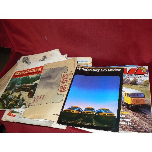 159 - CUBE OF RAILWAY, STEAM TRAIN, MODEL RAILWAYS, TOY TRAINS ETC, TRAIN BOOKS AND MAGAZINES.