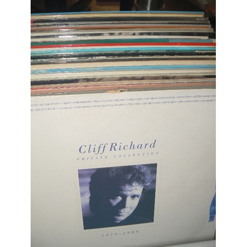 195 - LP RECORDS. MAINLY CLASSICAL, BEETHOVEN PLAYED BY DANIEL CHORZEMPA, STREISAND/KRISTOFFERSON 'A STAR ... 