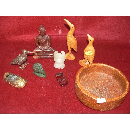 209 - MIXED TREEN AND OTHER DECORATIVE ITEMS. INCLUDES A BUDDHA, ANT-EATER, MINIATURE TOBY JUGS ETC.