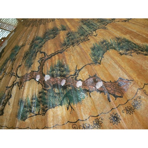 243 - LARGE VINTAGE BAMBOO PARASOL. TRADITIONAL ORIENTAL BIRD AND TREE DECORATION.