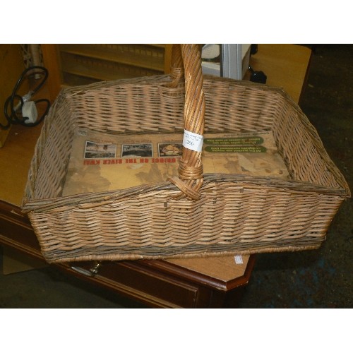 260 - VINTAGE BAKERS STYLE WICKER BASKET WITH STRONG HANDLE.