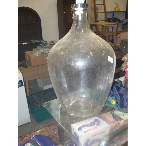 269 - DEMIJOHN-CARBOY. CLEAR GLASS WITH SCREW TOP.