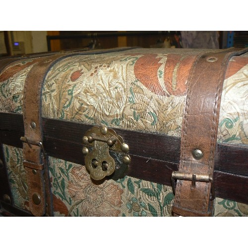 345 - 2 X VINTAGE STYLE TRUNKS. TAPESTRY AND HEAVY STRAP DETAIL. SMALLER FITS INSIDE LARGER.