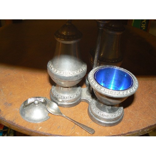 367 - IANTHE VINTAGE CRUET SET ON STAND. LIDDED POT COMPLETE WITH BLUE GLASS & SPOON.