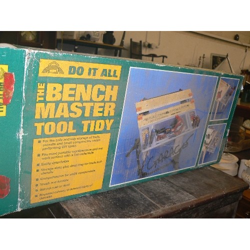 202A - BENCH MASTER TOOL TIDY IN BOX